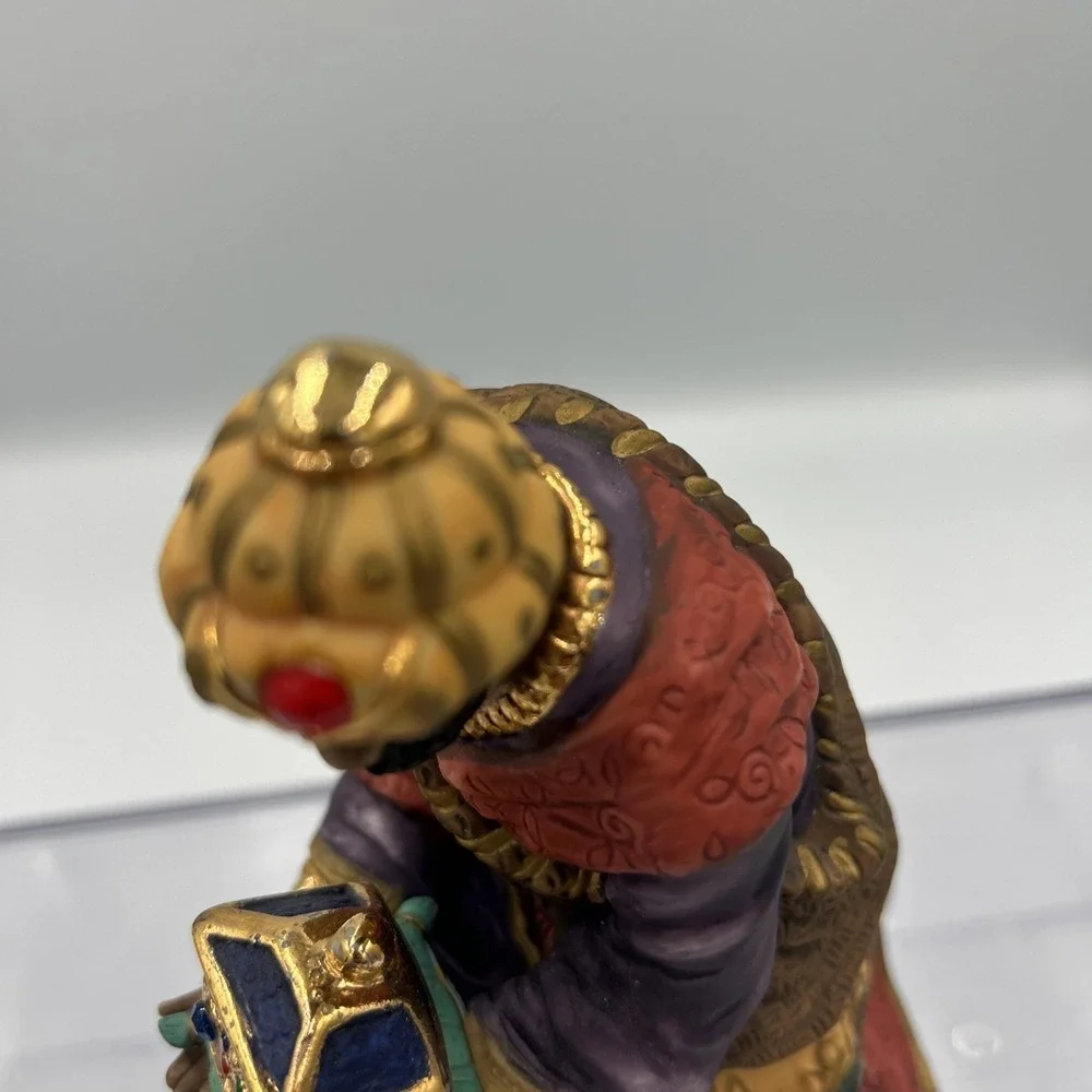 Kirkland Signature‎ Nativity Replacement WISEMAN Kneeling Figurine 75177